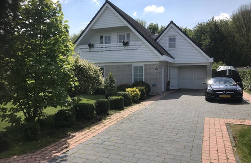 Zeewolde Villa | The Dutch Green View Villa - BOOK NOW - 2 free bikes during Summer