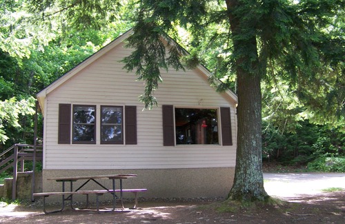 Phelps Cottage | The "Eagle Nest" cottage on beautiful Lac Vieux Desert Lake