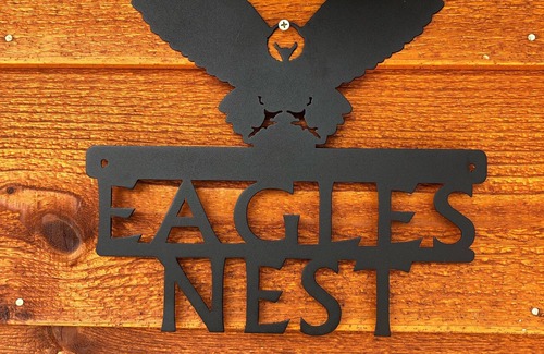 Kenai Apartment | The Eagles Nest - Beautiful/Private Home on the Kenai River