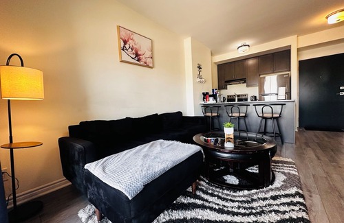 Brampton Condo | The Ecstatic Joy of Heaven