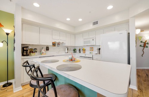 Cedar Key Condo | The Egret Condo: B202 is a vacation rental condo with a waterfront bayside view, a pool & more.