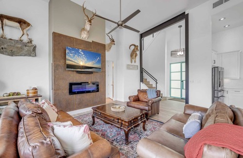 Kingsland House | The Elevated Retreat | Concierge Services