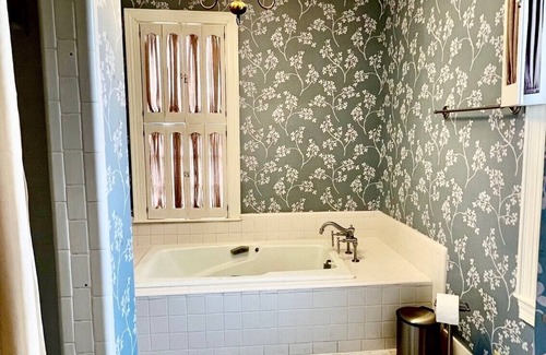 Elizabethtown Bed & Breakfast | The Elizabethtown Inn