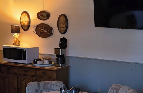 Hettinger Apartment | The Elk at Carls Cabins