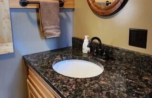 Clam Lake House | The Elk Inn - Lower Clam Lake
