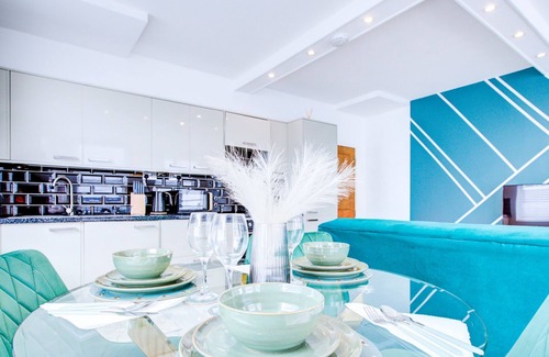 Sutton Central Apartment | The Emerald , 1 Bed Apartment, High St, Sutton