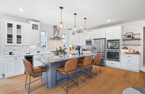 Tremont House | The Emerald Manor