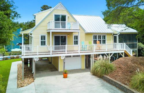Emerald Isle House | The Emerald Owl House - Peaceful Emerald Isle Beach House w/Luxurious Heated Pool!