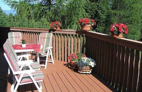 East Kootenay Bed & Breakfast | The End Of The Road B&B - Cranbrook, British Columbia - Breakfast included - Queen Room with Forest View (Unit 2)