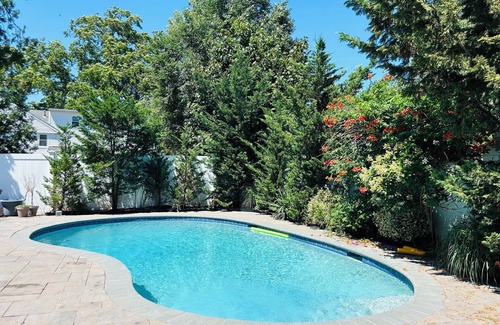 Oceanside House | The Endless Summer House Only 10 Mins Drive to Long Beach! Heated saltwater Pool