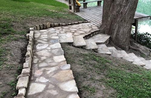 New Braunfels House | The Escape.On the Guadalupe River.