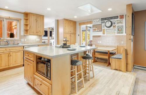 Morrison House | The Evergreen Oasis I Red Rocks I Morrison