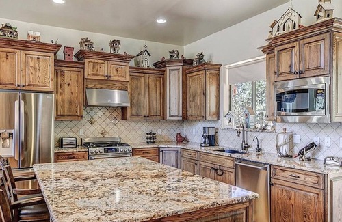 Happy Jack Cabin | The EXECUTIVE LEVEL retreat for families and outdoor lovers in Happy Jack, AZ!