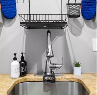 East Parkside Apartment | The Executive - Philly Zoo - Queen Suite - Parking