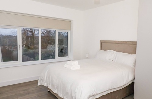 Newmarket House | THE EXNING RESIDENCE, pet friendly, with a garden in Newmarket