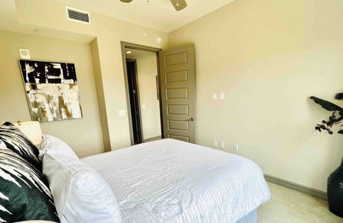 Memorial Apartment | The Extended Luxury Exec Stay in Memorial - 1 bed