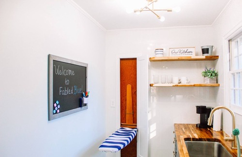 Forest Hills Cottage | The Fabled Blue-Remodeled Guest Cottage on The Hill