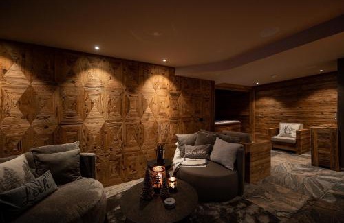 Lech am Arlberg Ski Chalet | The Falcon
