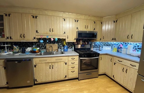 Erie House | The Family Escape Ranch (Large Listing)