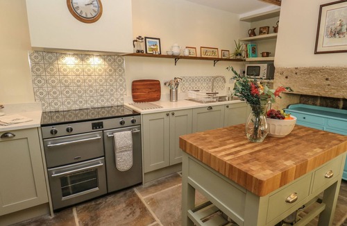 East Morton Cottage | THE FARMHOUSE, pet friendly, with open fire in East Morton