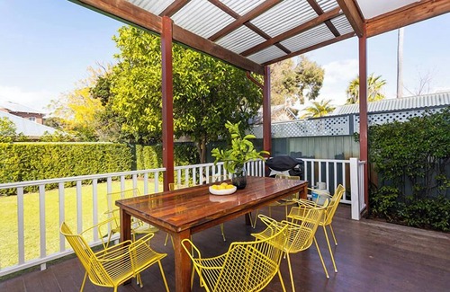 Mount Lawley House | The Federation Cottage - Executive Escapes
