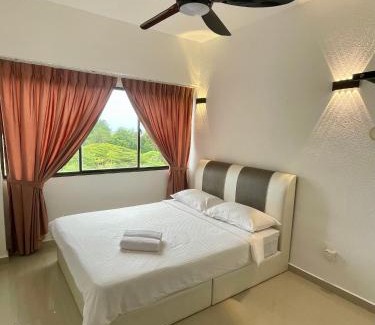Batu Ferringhi Apartment | The Ferringhi Sea View 777