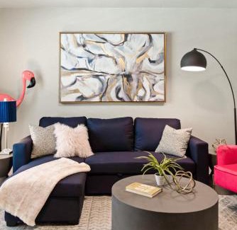 Oakmont Heights Apartment | The Flamingo 103 l Pool l Sleeps 5 l 65 Smart TV