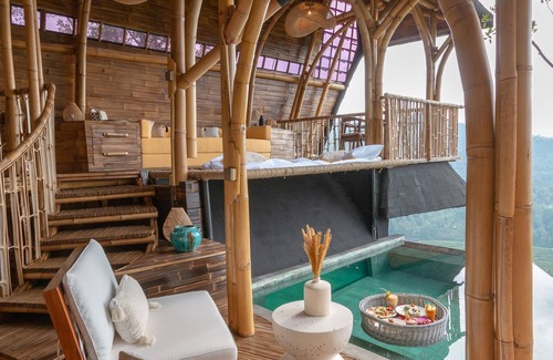 Klungkung Villa | The Floating Treehouse Villa By Avana - A Dreamy Treehouse with a View