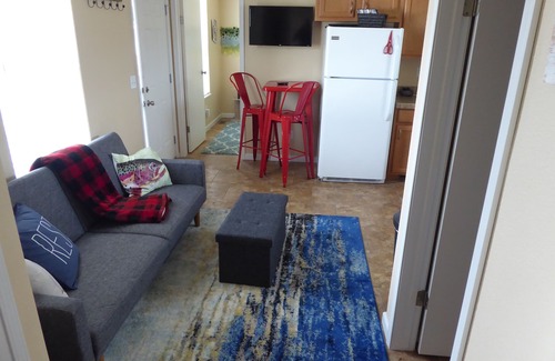 Fort Smith House | The Fly Side Unit at the Dam Duplex! Big Horn River & Big Horn Canyon!