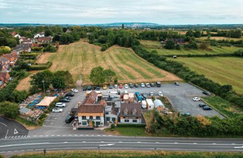 Flyford Flavell Hotel | The Flyford