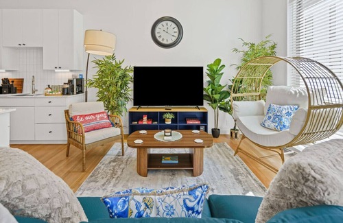 Fort Worth House | The Folium: 3BD In the Heart of Magnolia & Homey!
