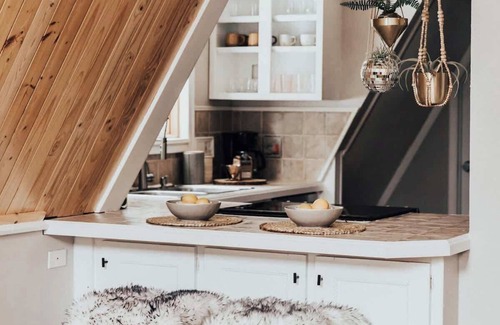 Blue River House | The Fox A-Frame | An Intimate Mountain Retreat