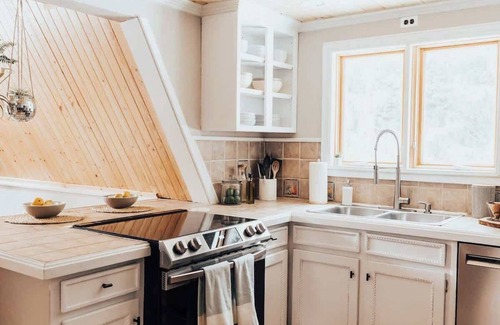 Blue River House | The Fox A-Frame | An Intimate Mountain Retreat