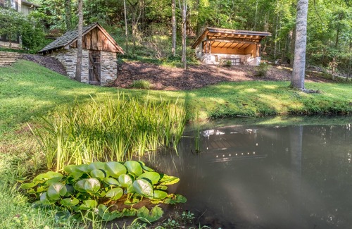 Hendersonville Cabin | The Fox Den | Lush Forest Retreat | Patio & Direct Trail Access