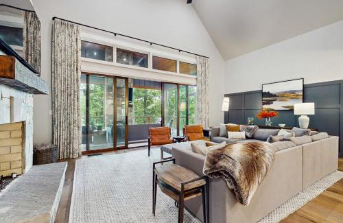 Cashiers House | The Fox Den