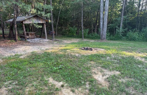Lancing Cabin | “The Fox Den” WhittleSticks Cabin in Lancing