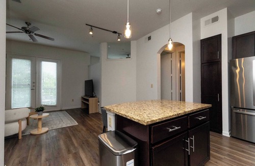 Franklin Apartment | The Franklin I Vibe 8772
