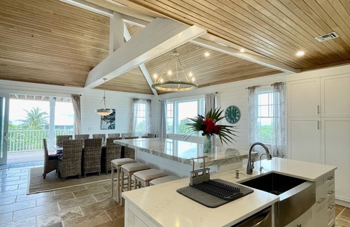 Hope Town House | The Frigate House, Luxury Home. Pool, Boat Slip, Beach Access