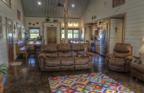 Rio Frio House | THE FRIO LIFE ON THE FRIO RIVER