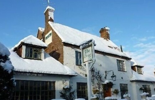 Skirmett Hotel | The Frog at Skirmett