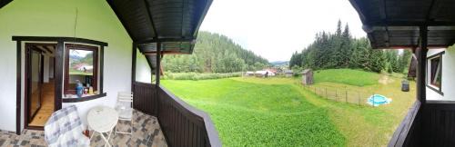 Saru Dornei House | The Froggies