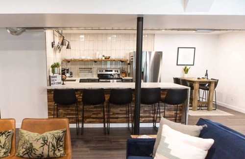 Nashville Apartment | The Frontier Getaway