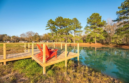Willis House | The G.O.A.T: 2 mins to Lake Conroe! Heated Pool, Fire Pit, Stocked Ponds
