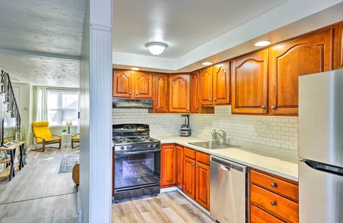 Allentown House | ‘The Gallery’, an Allentown Retreat w/Views!