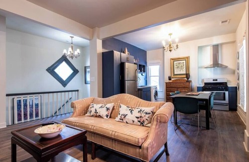 Clifton Apartment | The Gallery Loft - Walk & Dine!