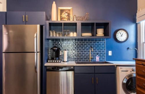 Clifton Apartment | The Gallery Loft - Walk & Dine!