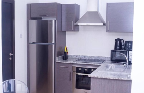 East Legon Apartment | The Gallery Luxury Suite less than 10 minutes from the Airport.