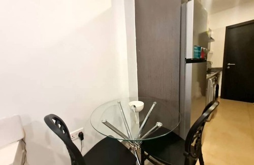 East Legon Apartment | The Gallery Luxury Suite less than 10 minutes from the Airport.