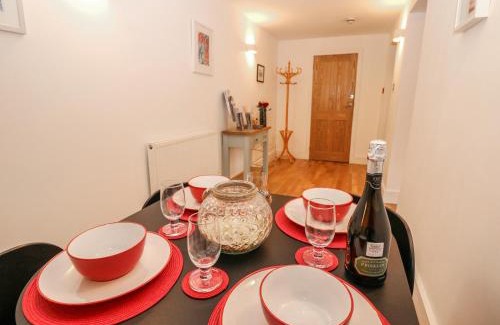 Buxton Apartment | The Garden Flat