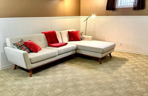 Benson House | The Garden Loft Bungalow- Dundee Close To Everything Omaha!